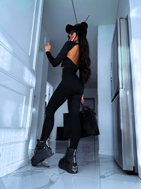 TOPS DĀVANĀ + KORIĢĒJOŠI legingi "BLACK GOLD" - MELNI PRE-ORDER